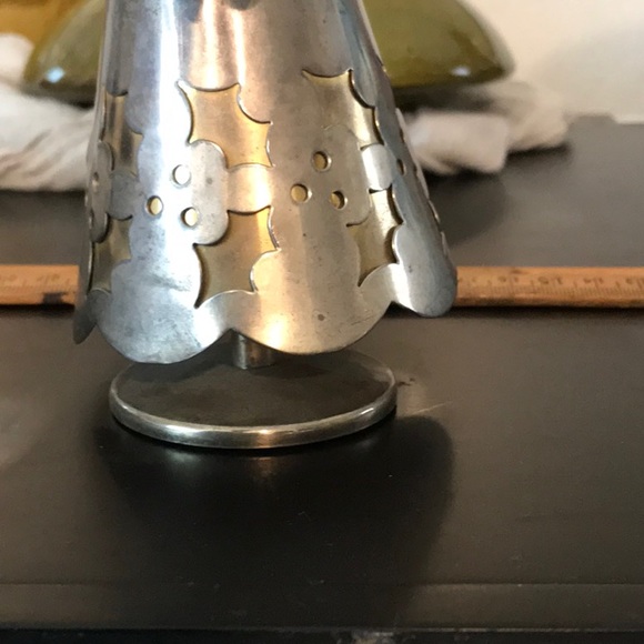 Holiday Musical “SILENT NIGHT” Spinning Mexican Angel “Holiday Spinning Angel - Picture 11 of 16